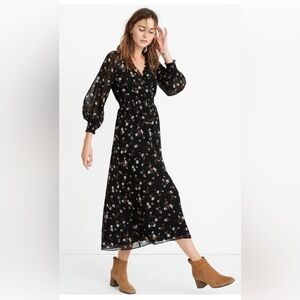 Madewell Georgette Smocked Midi Dress in Backyard Blooms